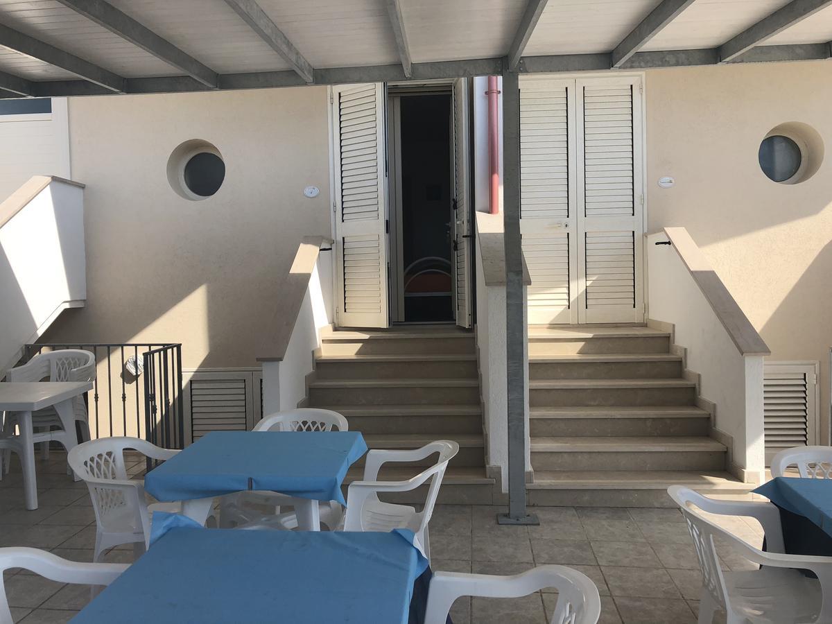 B&B Tramonti Del Sud Лече Екстериор снимка